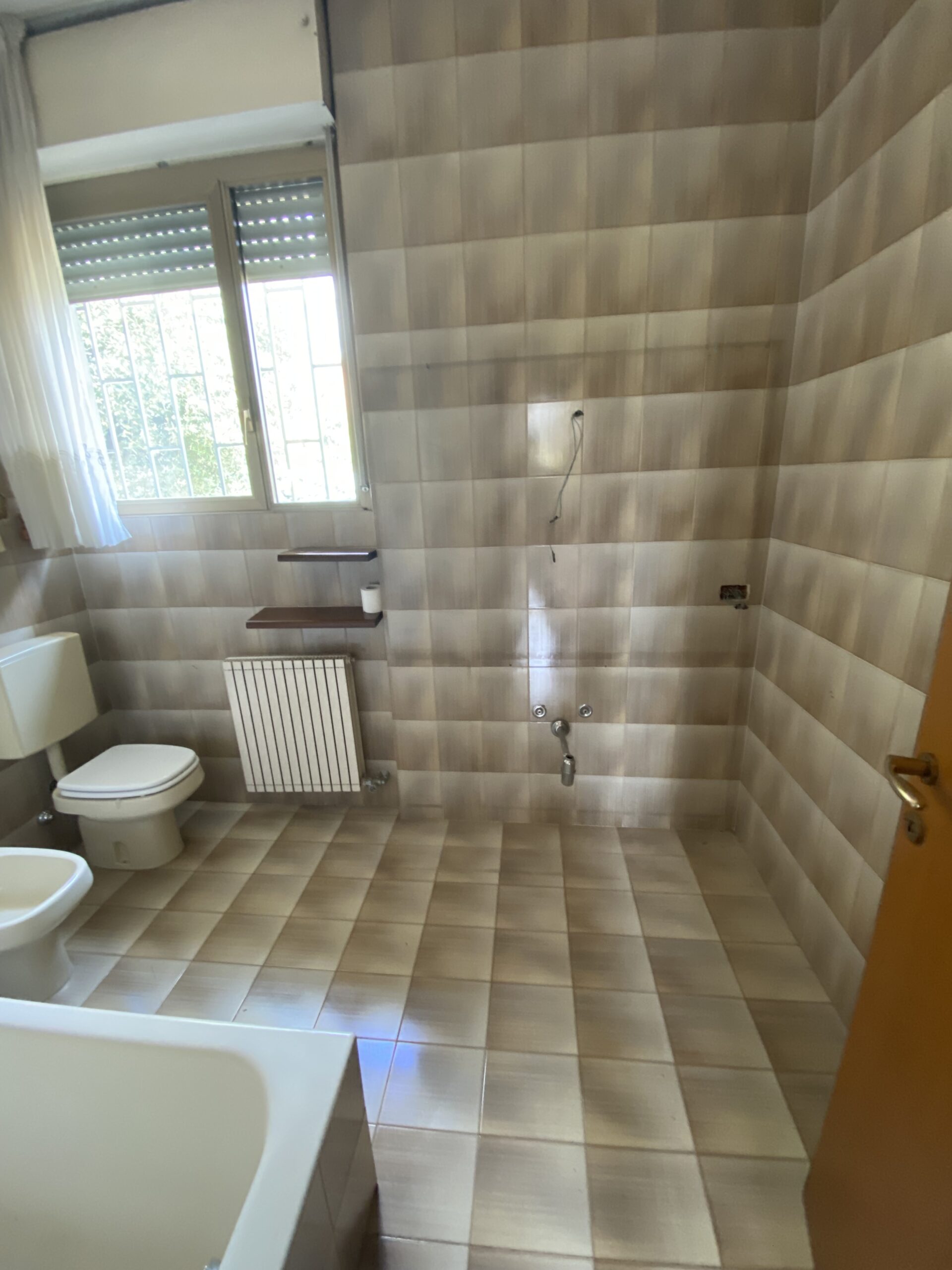 ristrutturazione bagno inveruno e cuggiono prima 3 ristrutturazione bagno inveruno e cuggiono prima 3